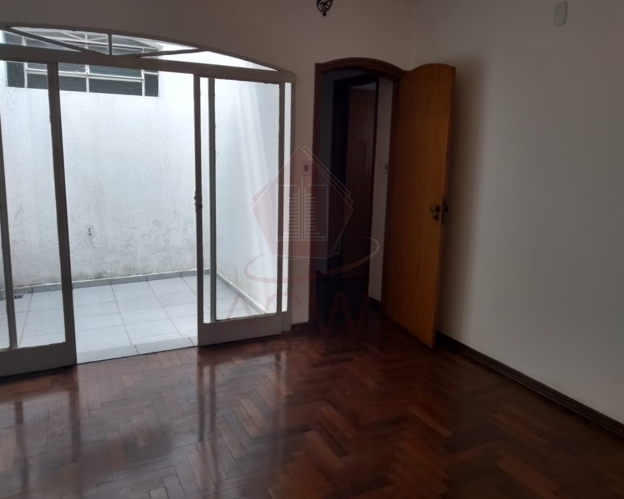 Casa à venda com 3 quartos, 200m² - Foto 5