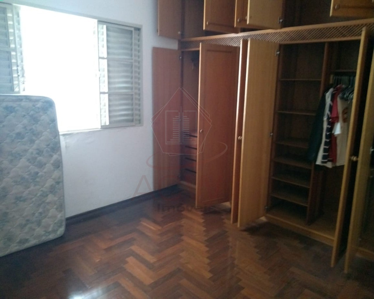 Casa à venda com 3 quartos, 200m² - Foto 9