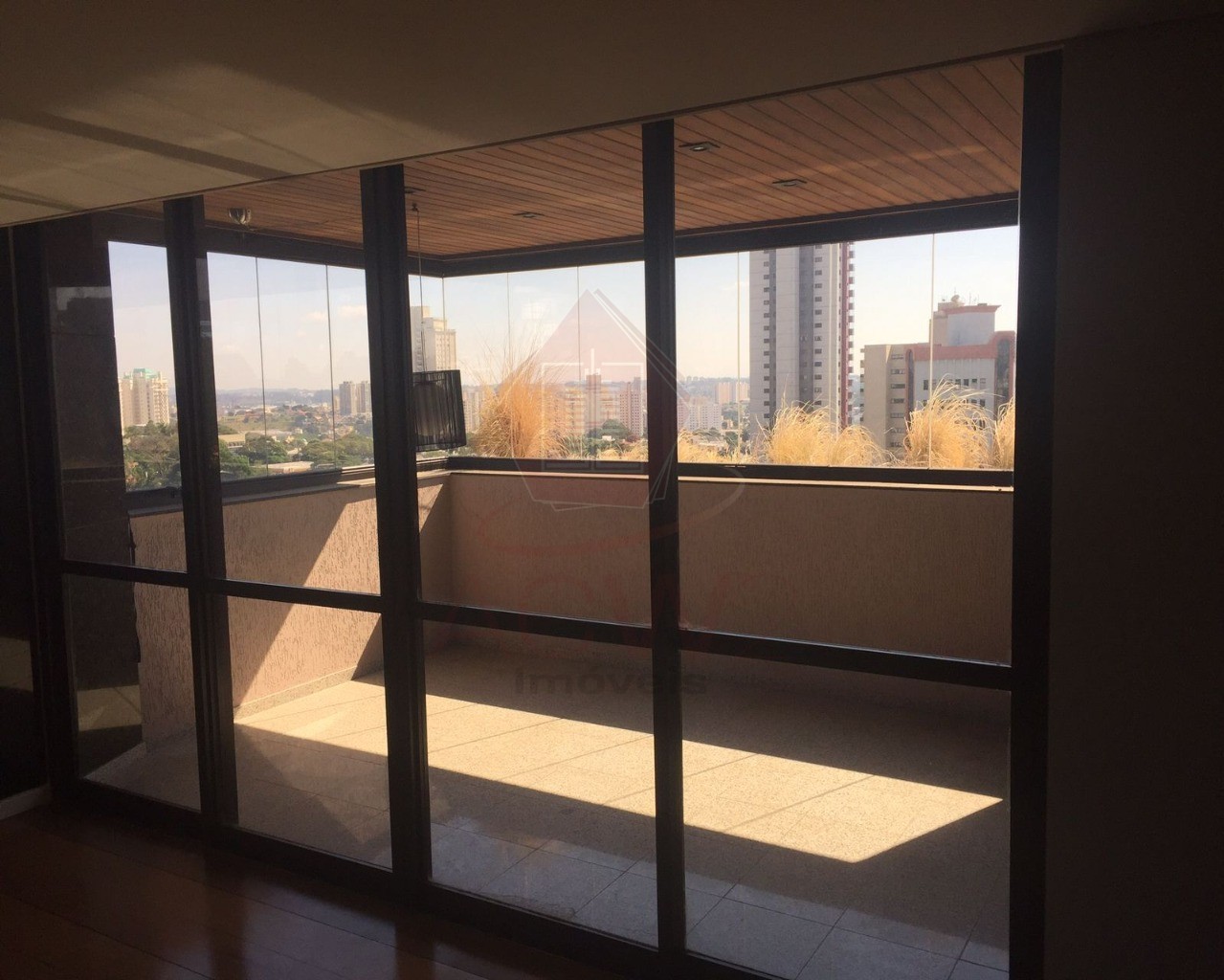 Apartamento à venda com 3 quartos, 255m² - Foto 7