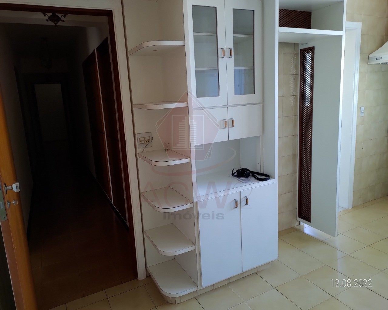 Apartamento à venda com 3 quartos, 184m² - Foto 3