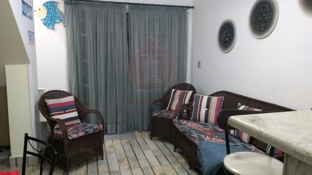 Casa à venda com 2 quartos, 60m² - Foto 4