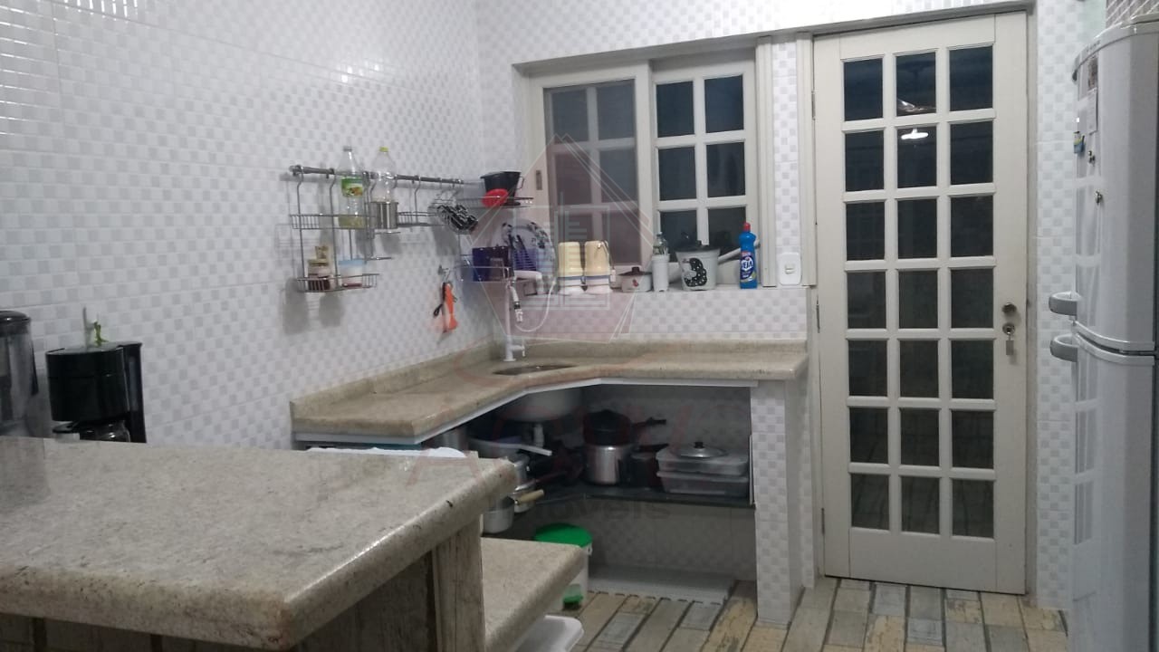 Casa à venda com 2 quartos, 60m² - Foto 6