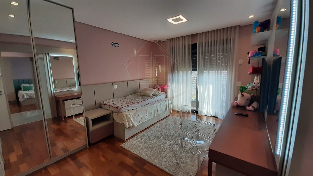 Casa à venda com 6 quartos, 1000m² - Foto 51