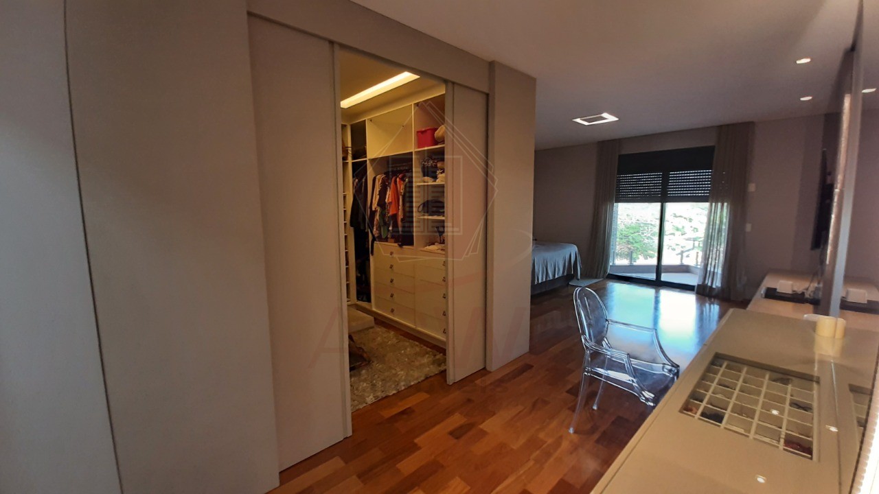 Casa à venda com 6 quartos, 1000m² - Foto 35