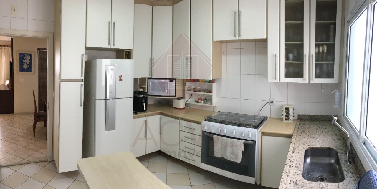 Apartamento para alugar com 3 quartos, 117m² - Foto 1