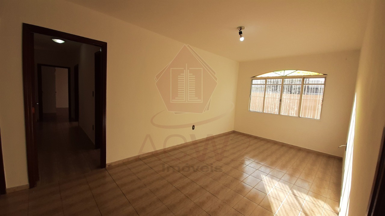 Casa à venda com 3 quartos, 258m² - Foto 8