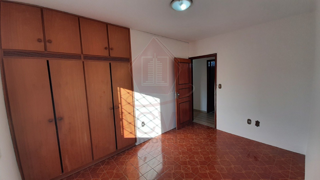 Casa à venda com 3 quartos, 258m² - Foto 13