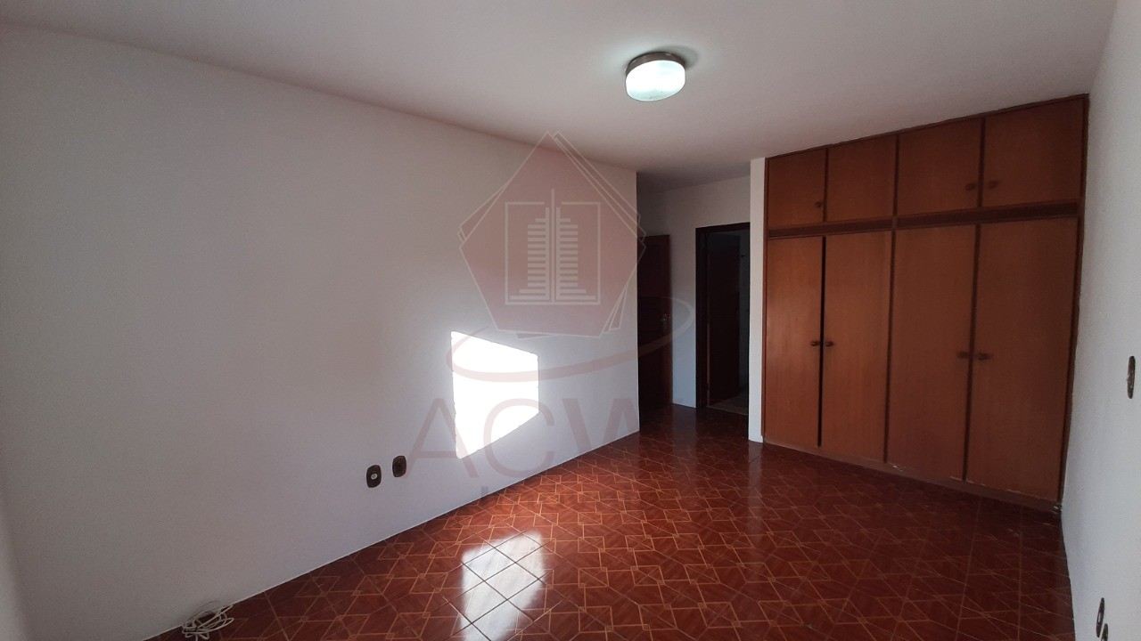 Casa à venda com 3 quartos, 258m² - Foto 16