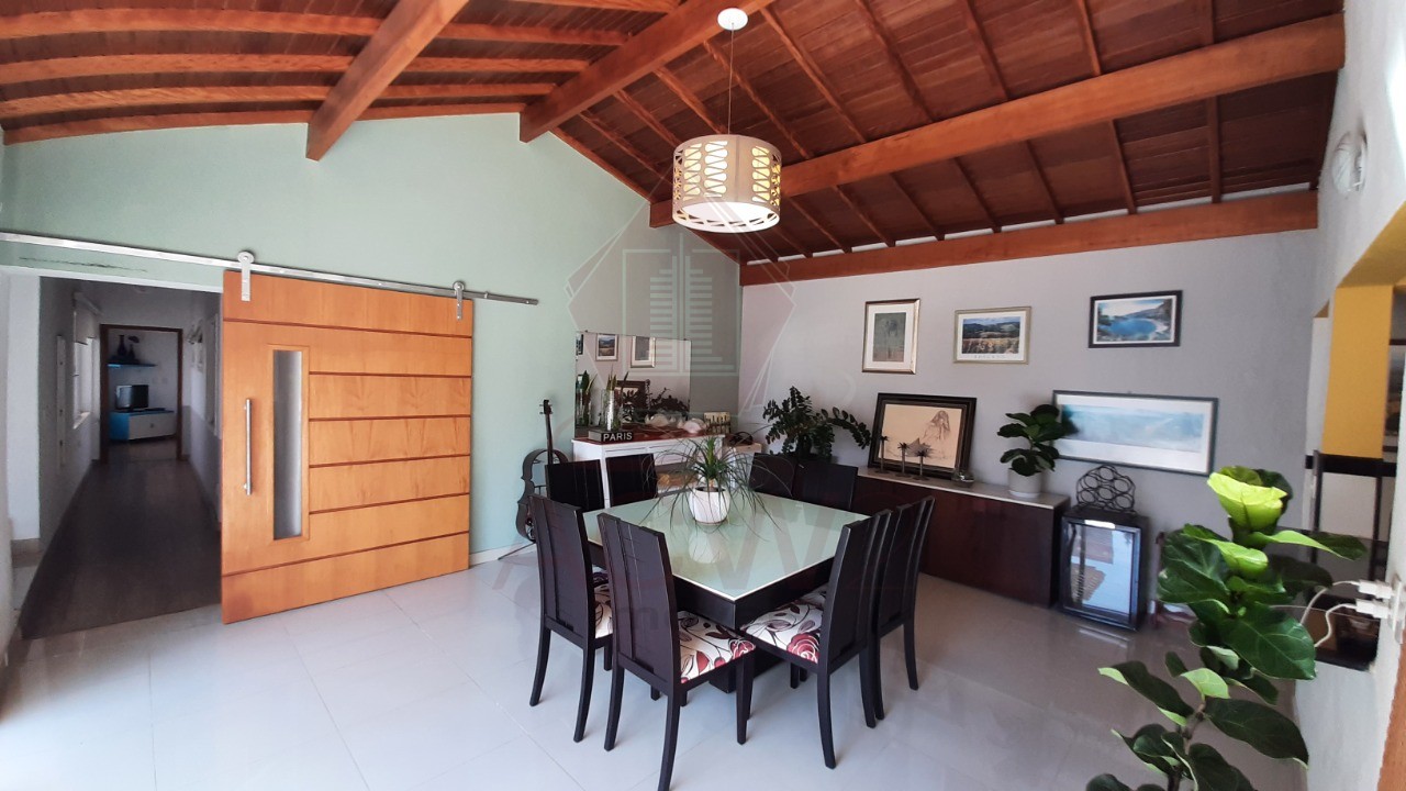 Casa à venda com 4 quartos, 1300m² - Foto 30