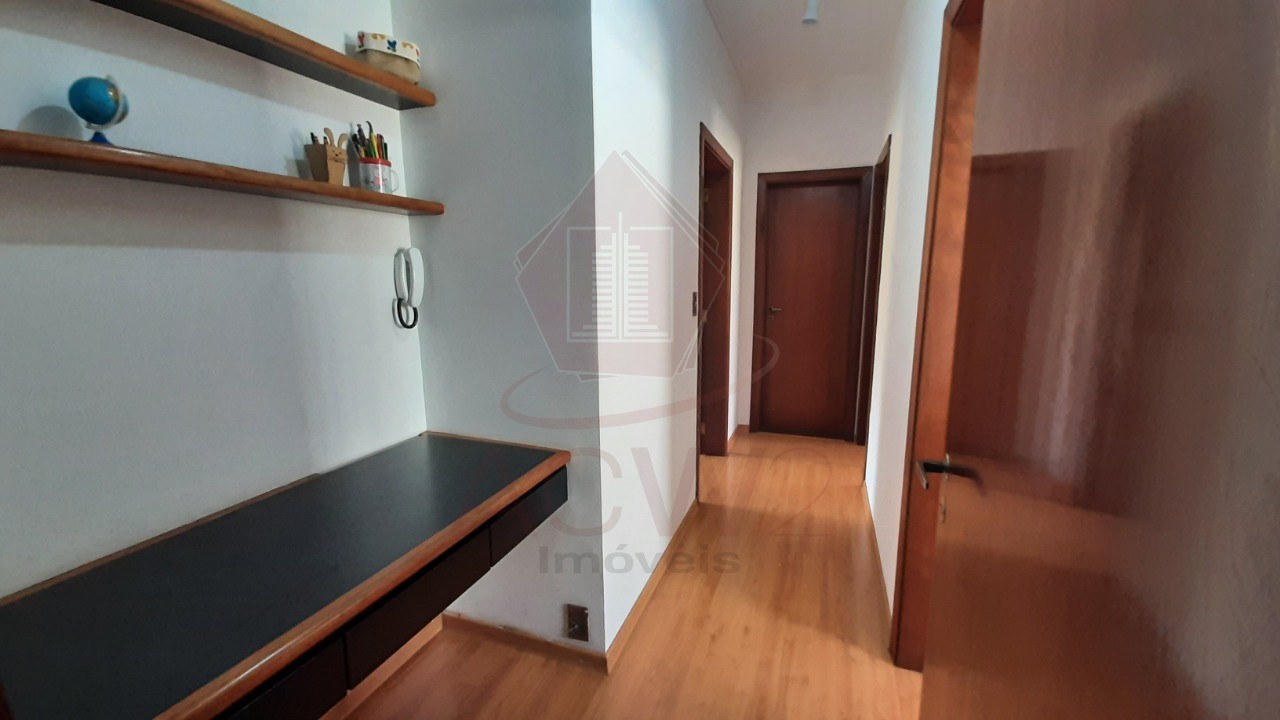 Casa à venda com 4 quartos, 378m² - Foto 14