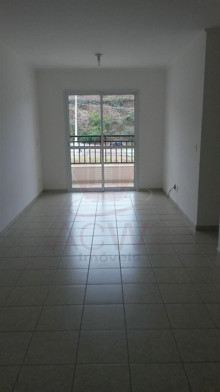 Apartamento à venda com 2 quartos, 73m² - Foto 1