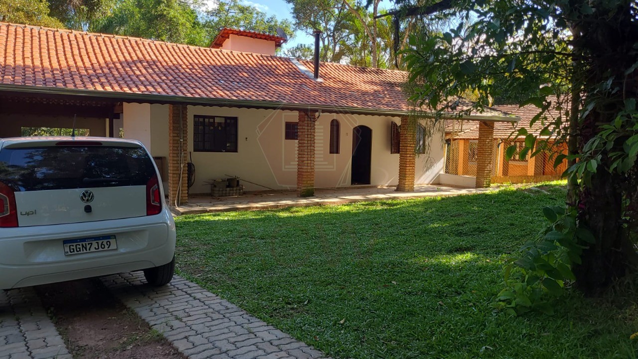 Chácara à venda com 2 quartos, 1600m² - Foto 4