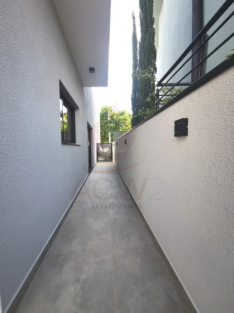 Casa à venda com 3 quartos, 245m² - Foto 8