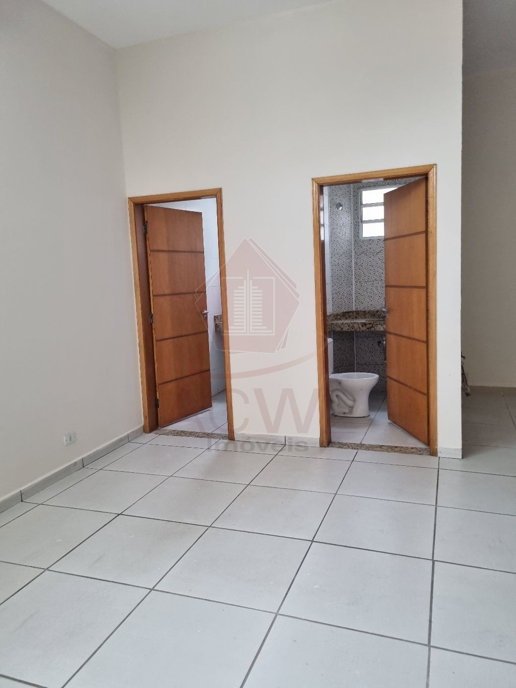 Loja-Salão para alugar, 121m² - Foto 1