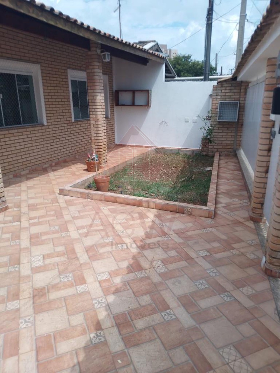 Casa à venda com 4 quartos, 320m² - Foto 3