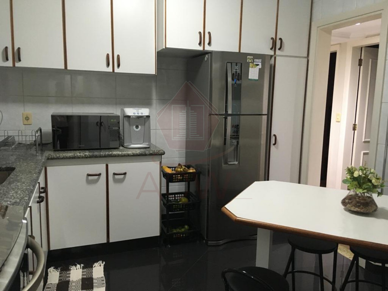 Apartamento à venda e aluguel com 3 quartos, 117m² - Foto 8