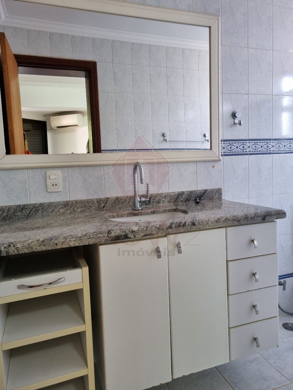 Apartamento à venda com 3 quartos, 135m² - Foto 5