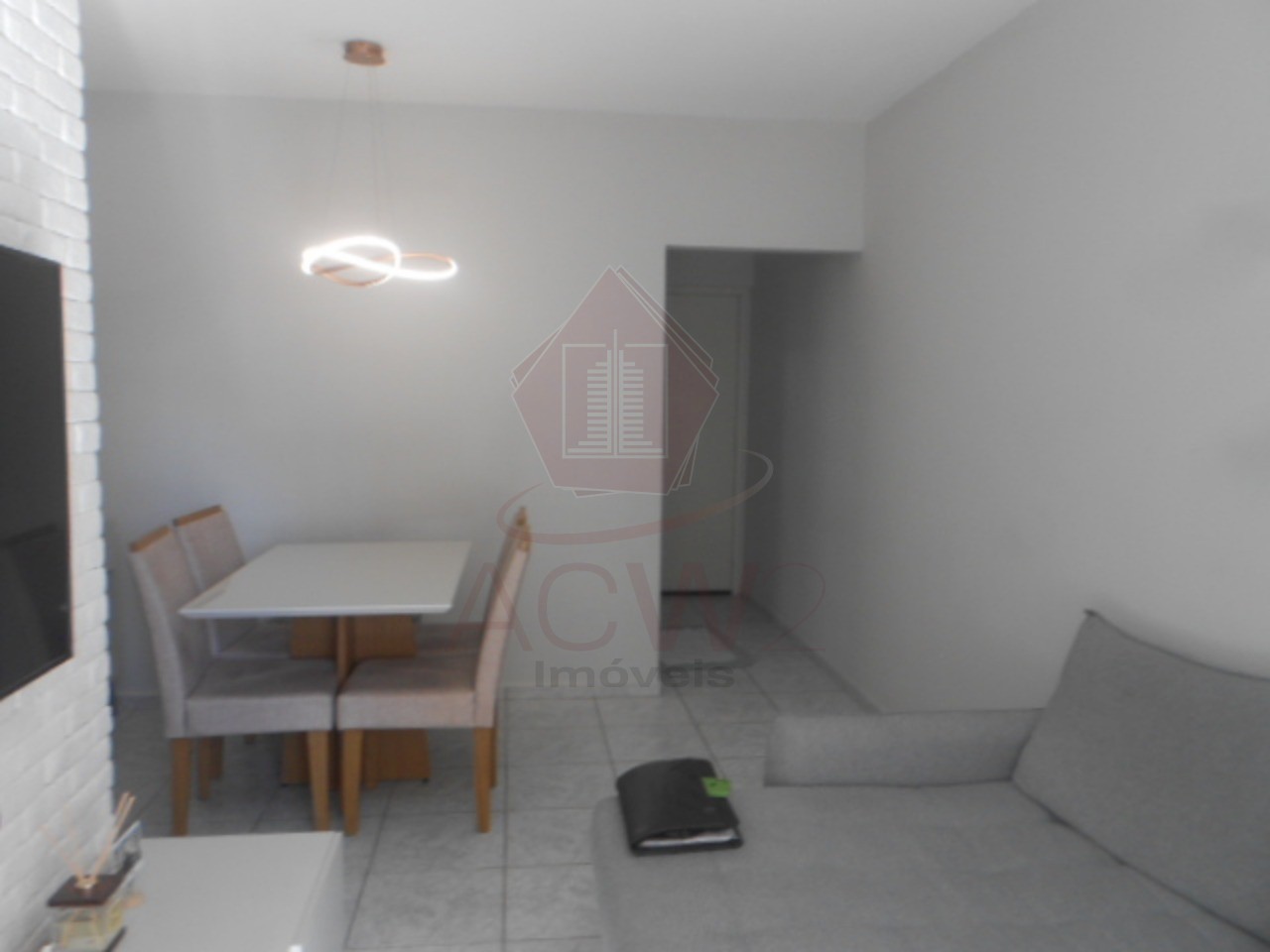 Apartamento à venda com 2 quartos, 62m² - Foto 2