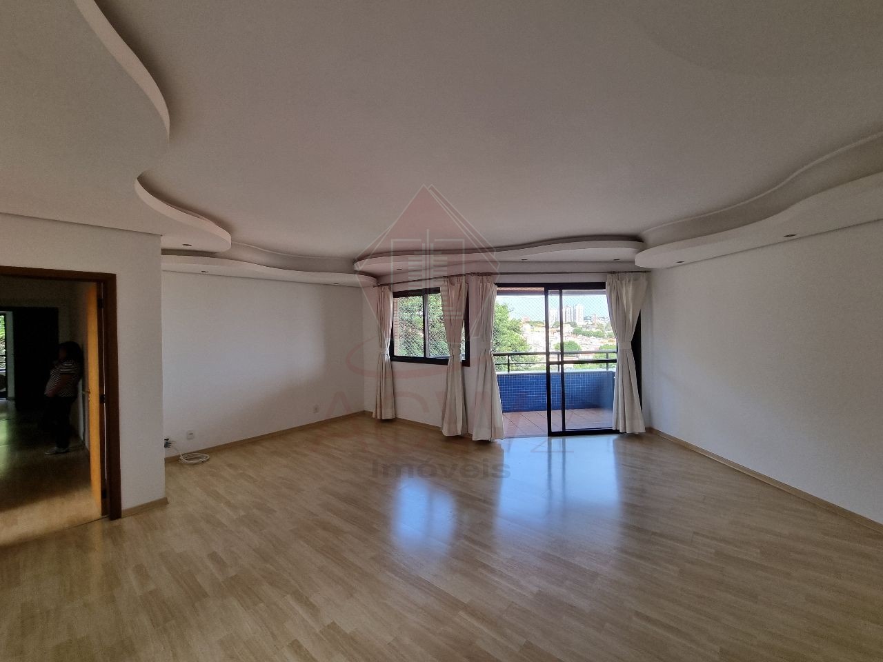 Apartamento à venda com 3 quartos, 135m² - Foto 18