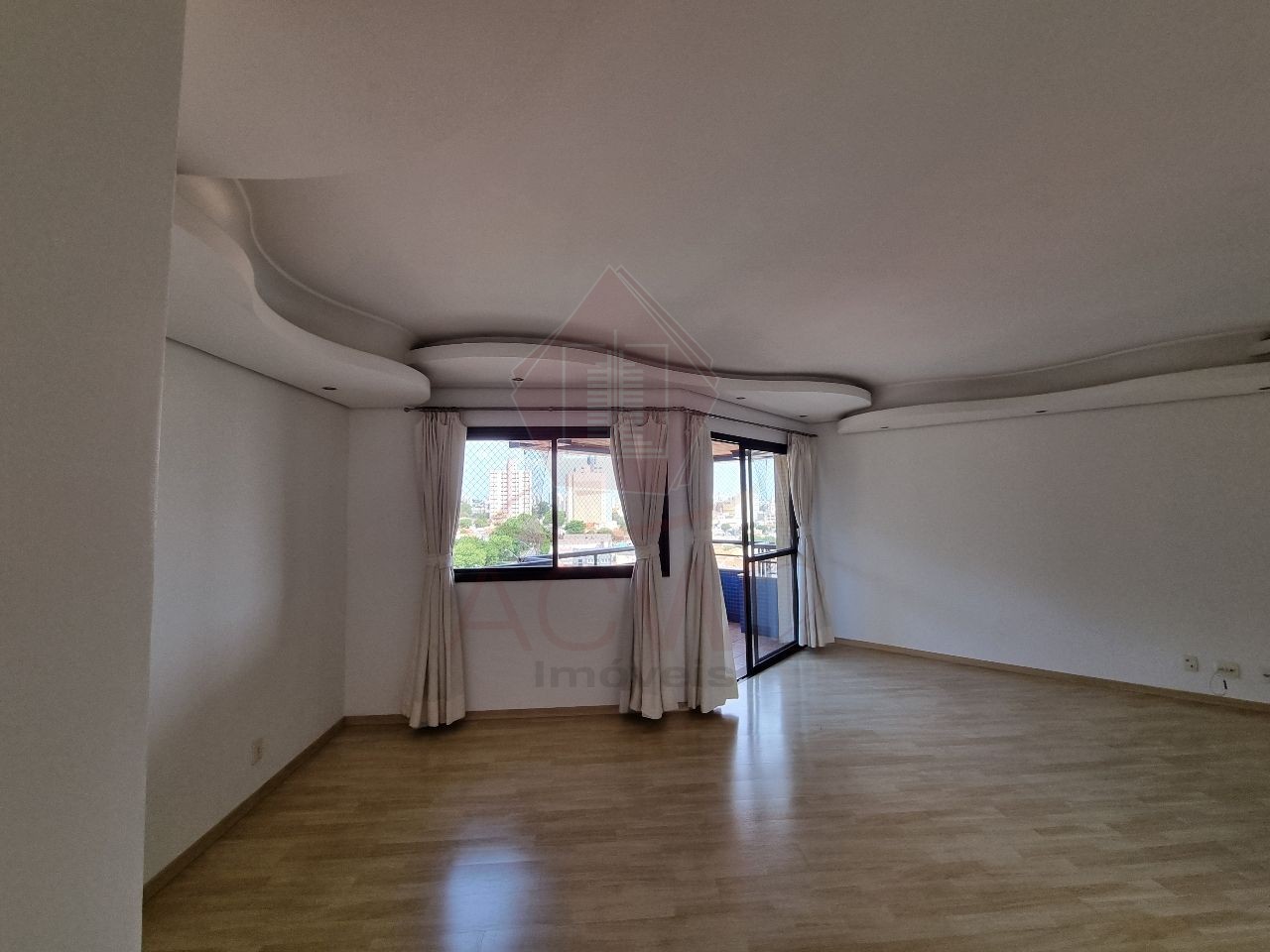 Apartamento à venda com 3 quartos, 135m² - Foto 10