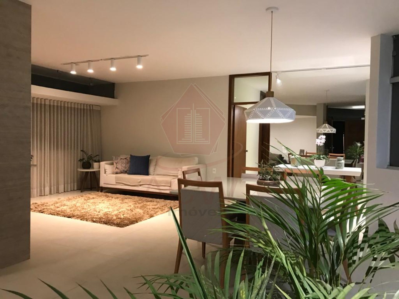 Casa à venda com 3 quartos, 1000m² - Foto 3