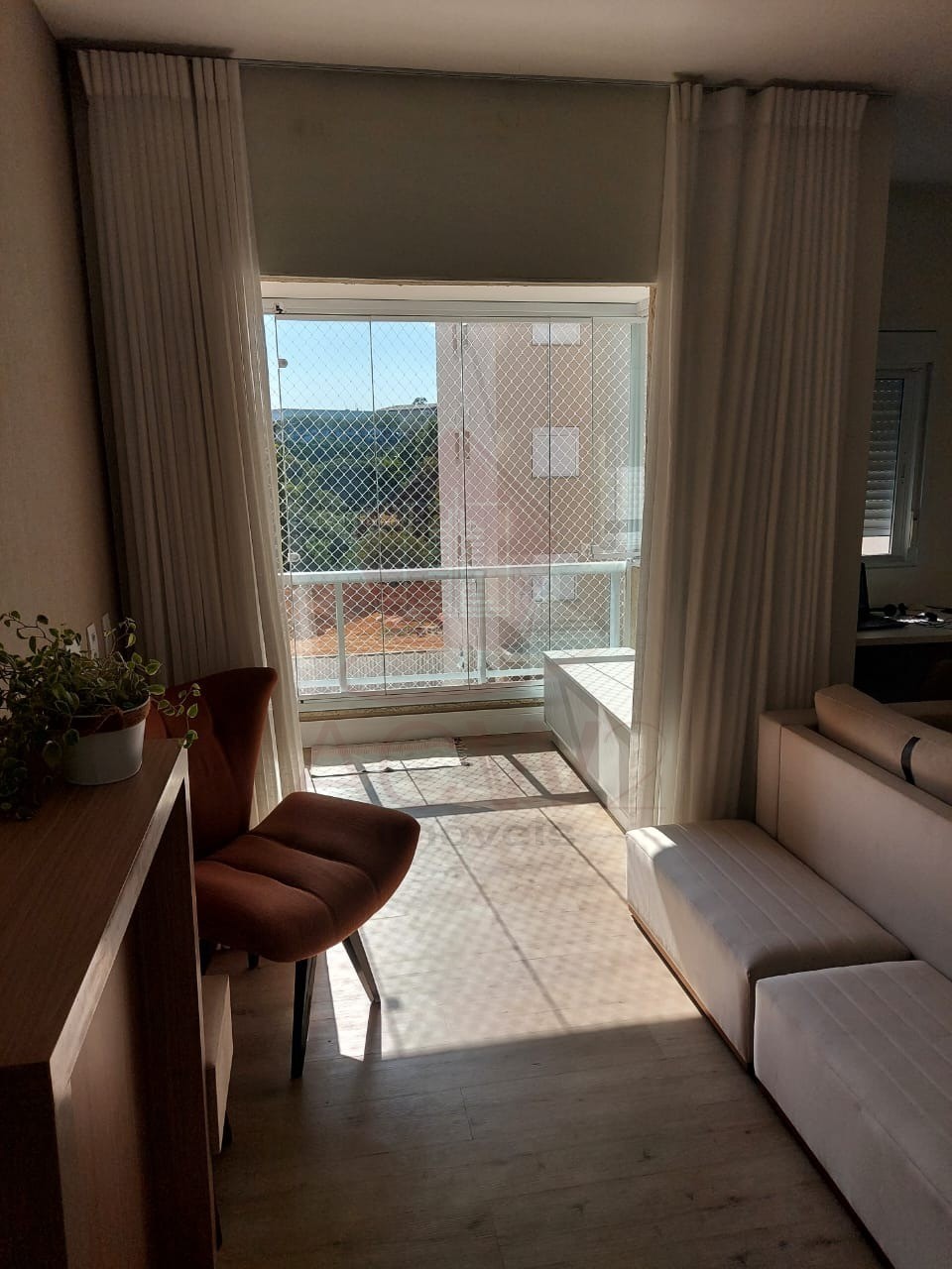 Apartamento à venda com 2 quartos, 74m² - Foto 2