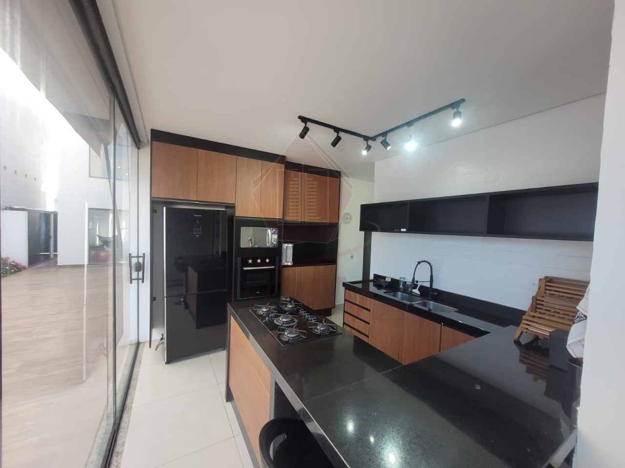 Casa à venda com 3 quartos, 235m² - Foto 10