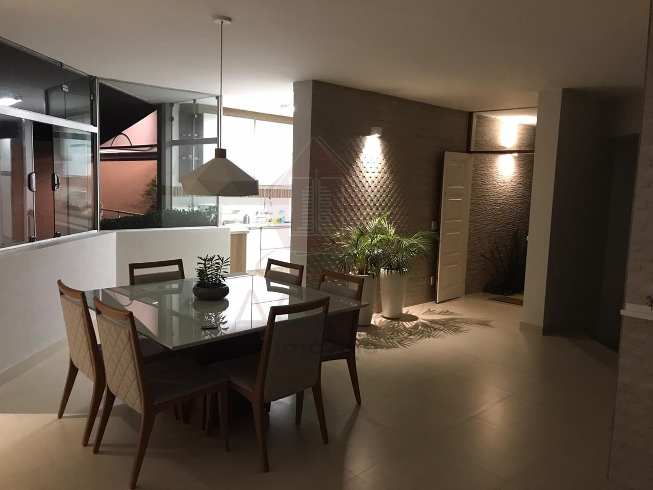 Casa à venda com 3 quartos, 1000m² - Foto 11