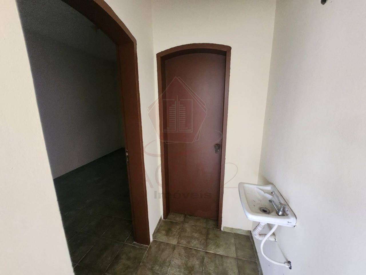 Chácara à venda com 3 quartos, 216m² - Foto 9