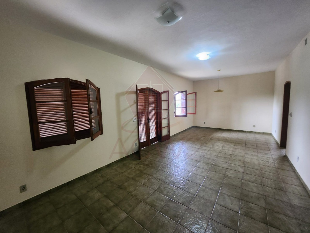 Chácara à venda com 3 quartos, 216m² - Foto 16