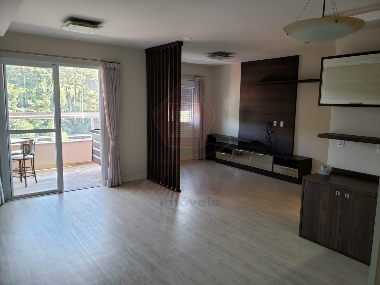 Apartamento à venda com 2 quartos, 77m² - Foto 1