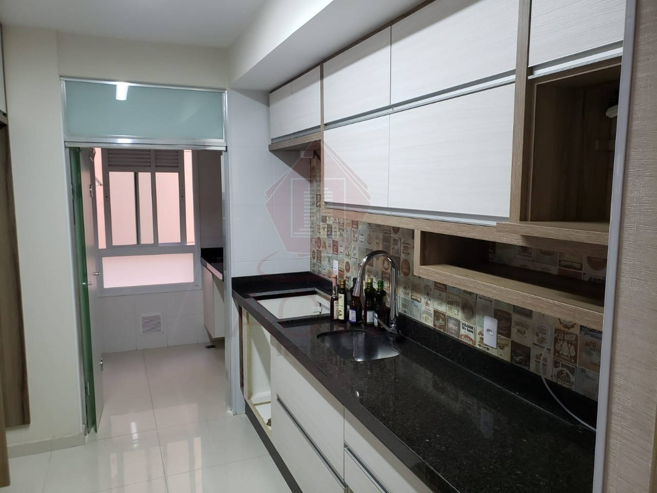 Apartamento à venda com 2 quartos, 77m² - Foto 5