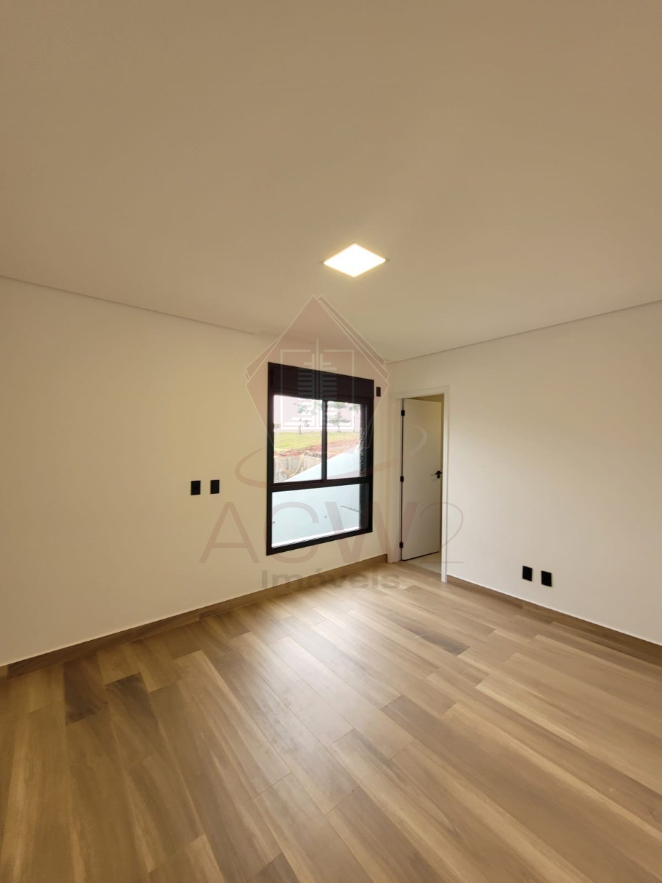 Casa à venda com 3 quartos, 245m² - Foto 9