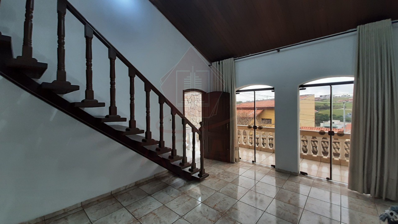 Casa à venda e aluguel com 3 quartos, 180m² - Foto 5