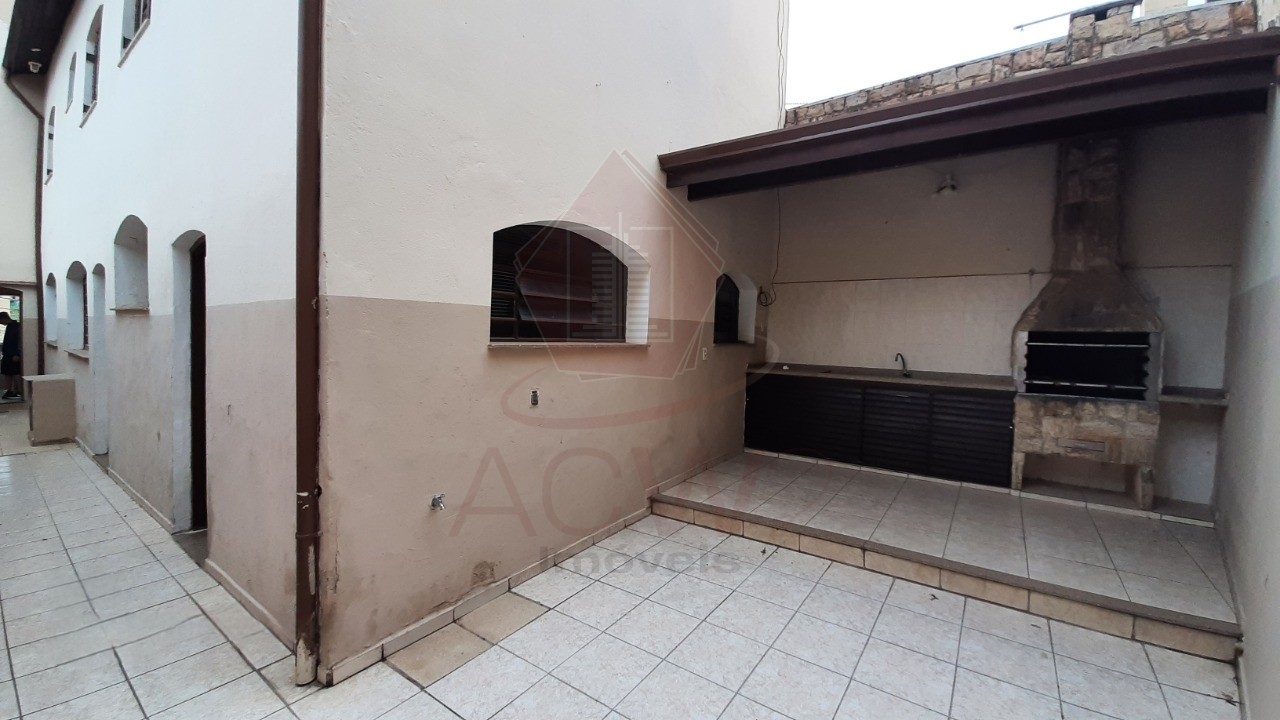 Casa à venda e aluguel com 3 quartos, 180m² - Foto 20