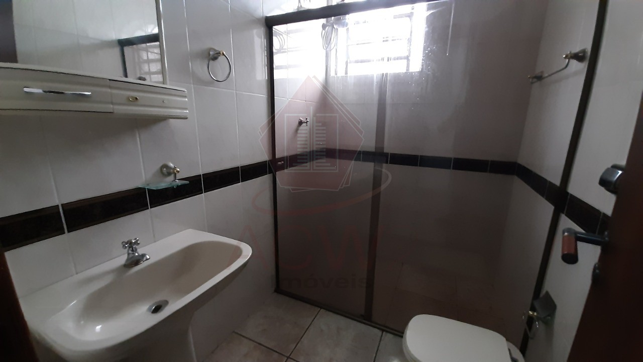 Casa à venda e aluguel com 3 quartos, 180m² - Foto 15