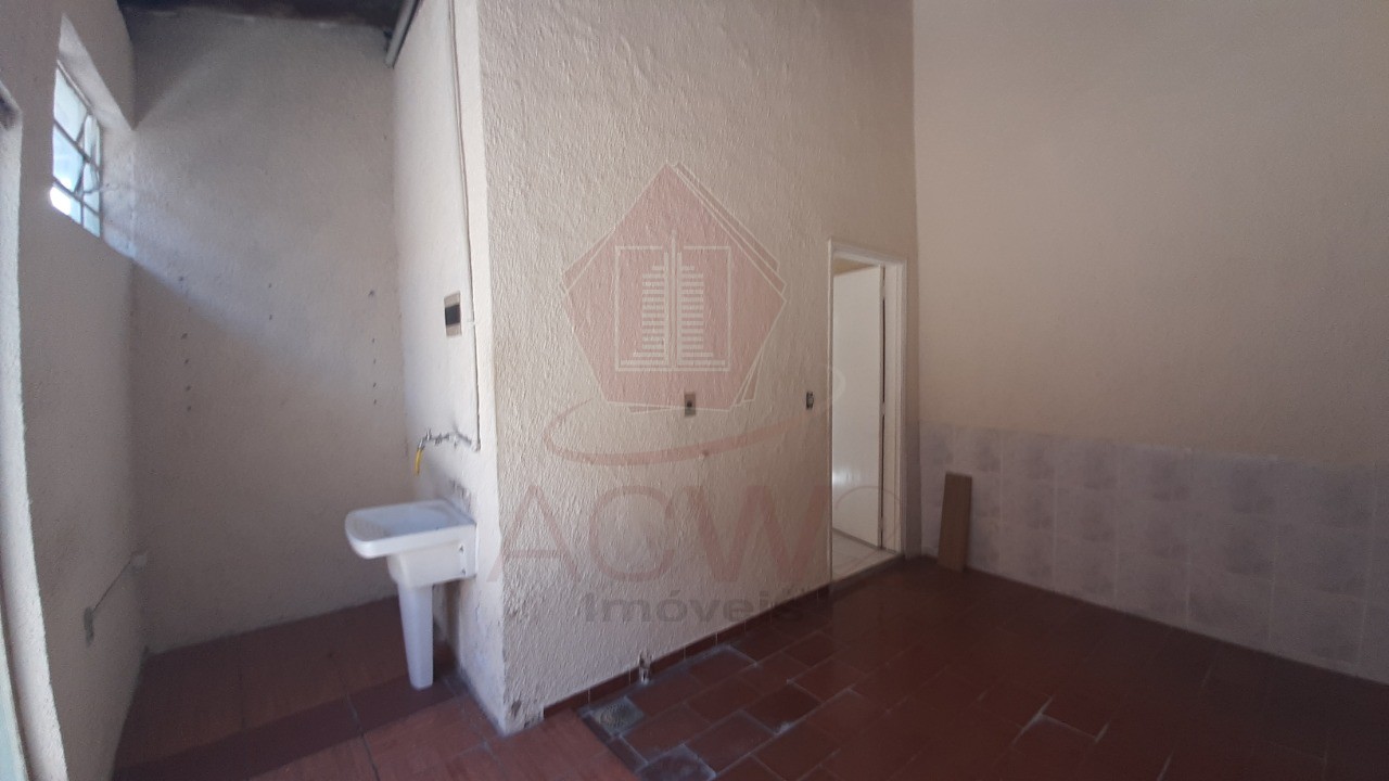 Casa à venda com 3 quartos, 250m² - Foto 14