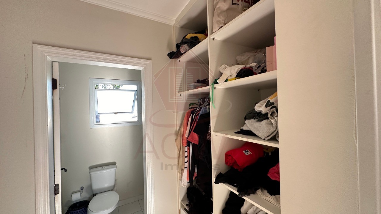 Casa à venda com 3 quartos, 240m² - Foto 35