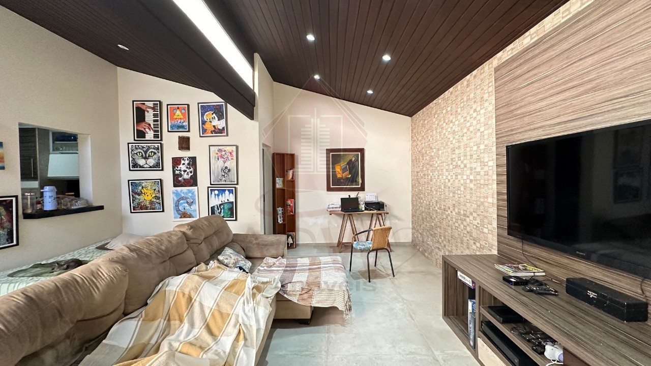 Casa à venda com 3 quartos, 240m² - Foto 4