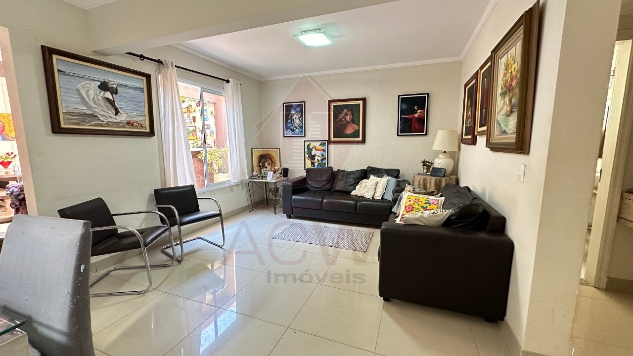 Casa à venda com 3 quartos, 240m² - Foto 7