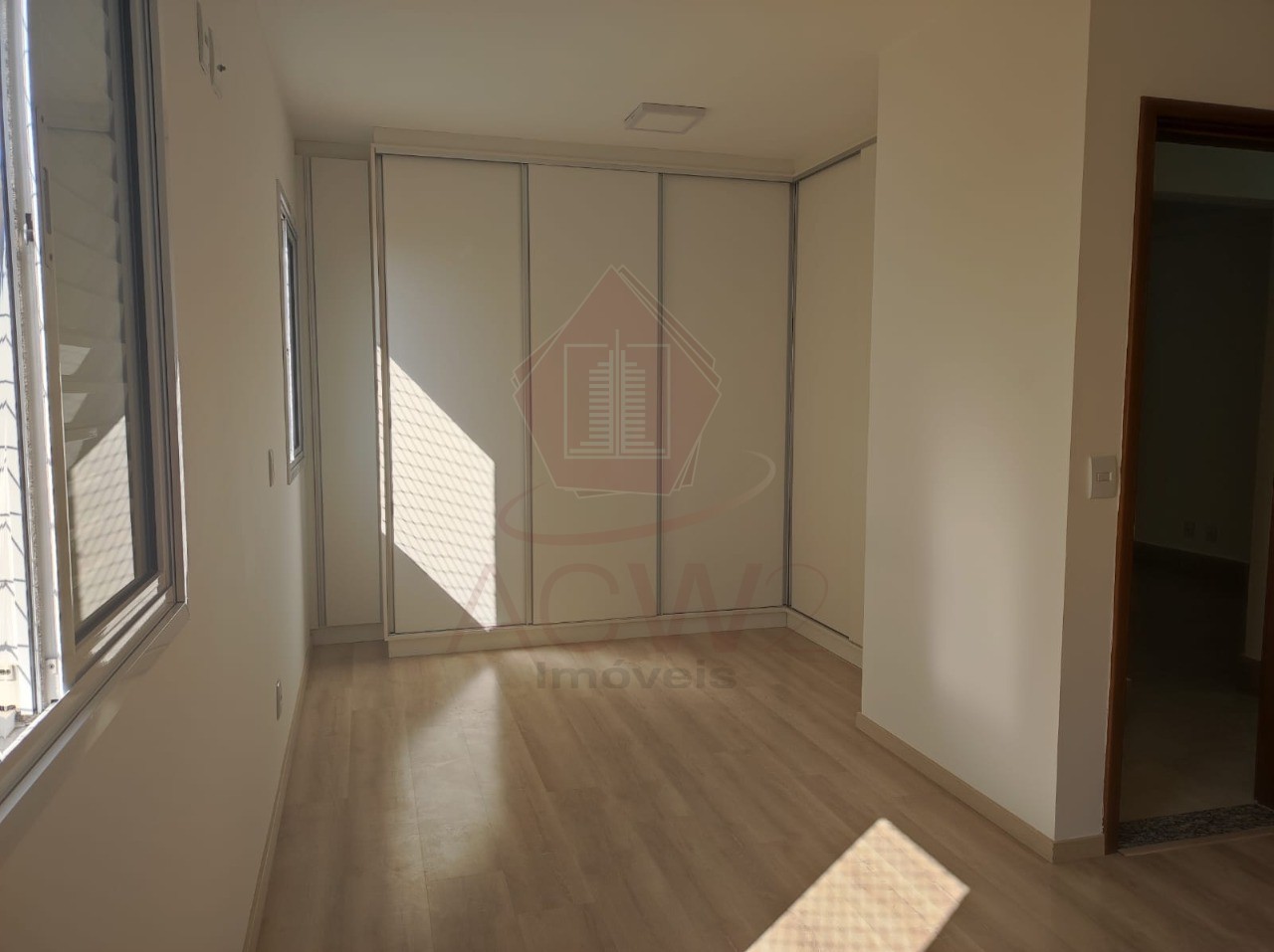 Apartamento para alugar com 3 quartos, 117m² - Foto 6