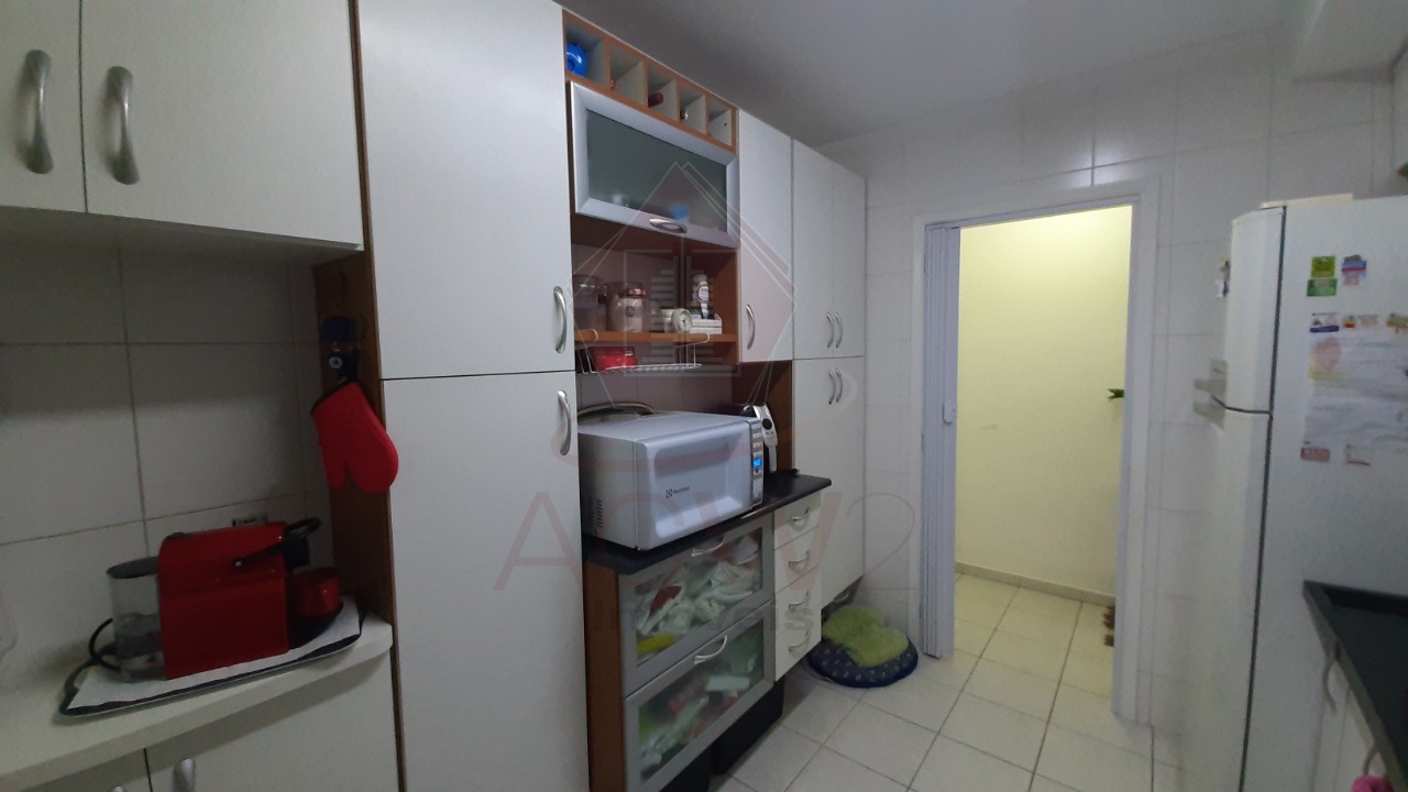 Apartamento à venda com 2 quartos, 75m² - Foto 9