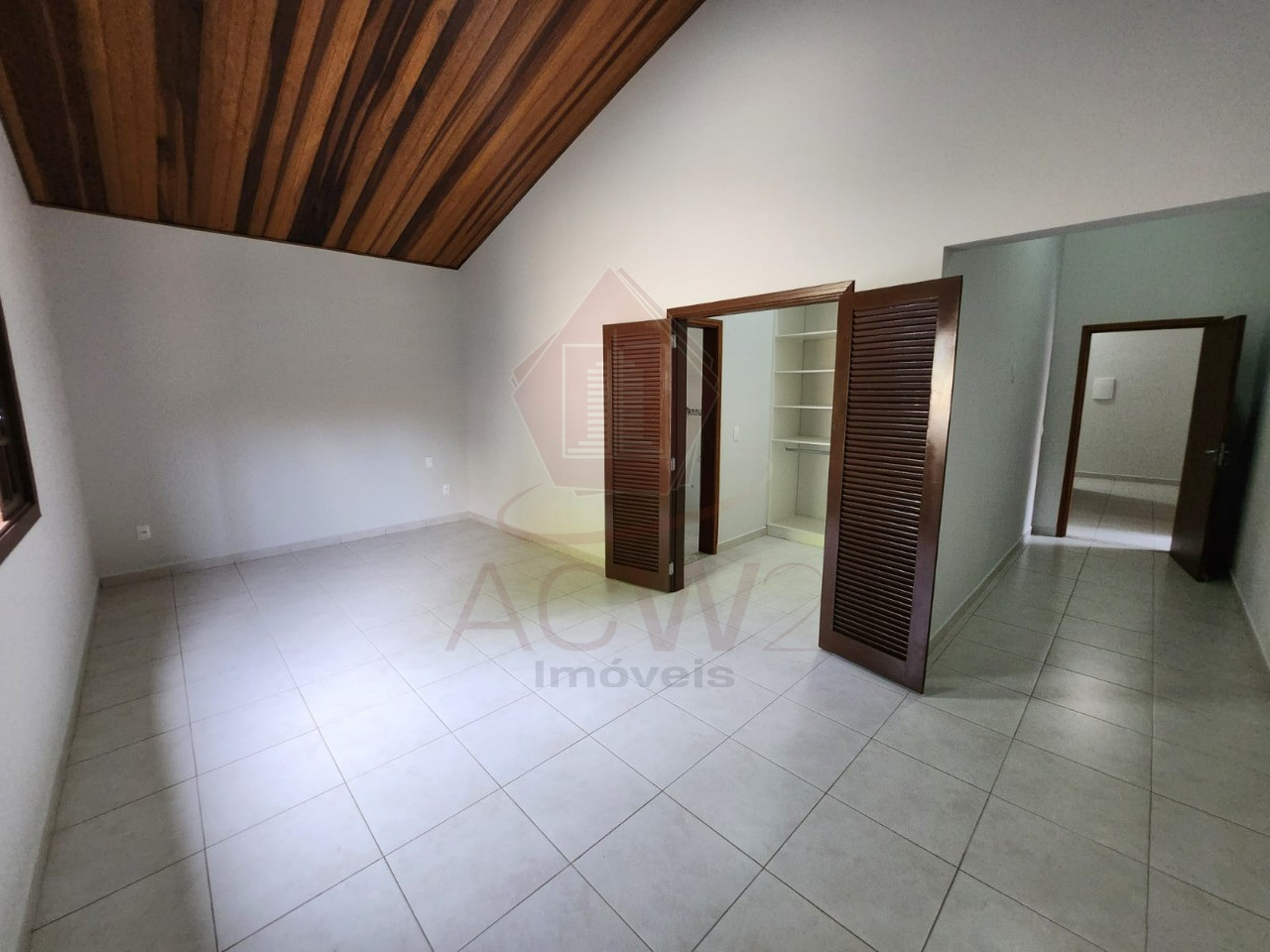 Casa para alugar com 2 quartos, 90m² - Foto 12