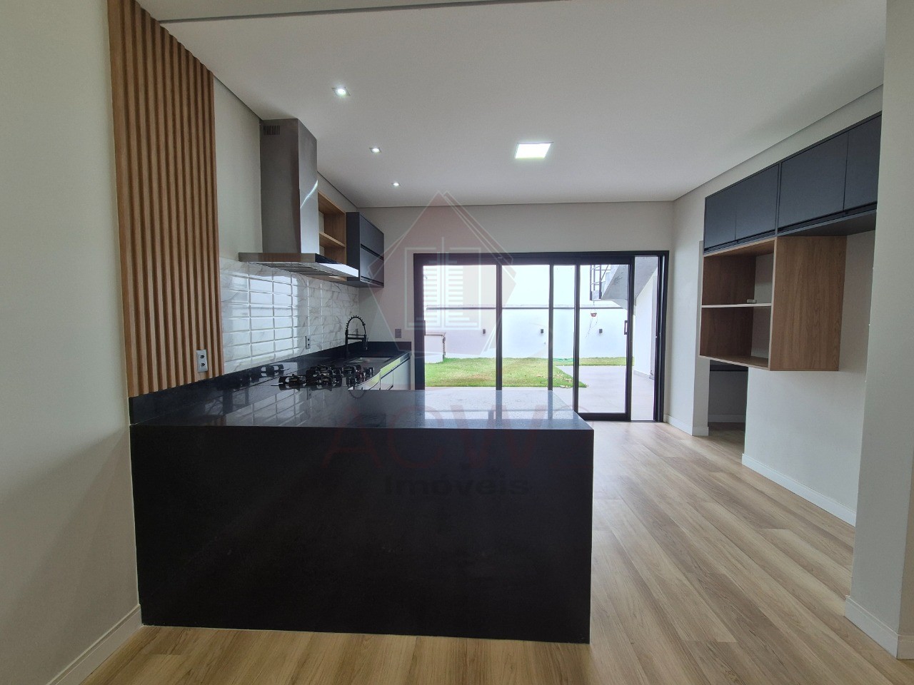 Casa à venda e aluguel com 3 quartos, 280m² - Foto 26