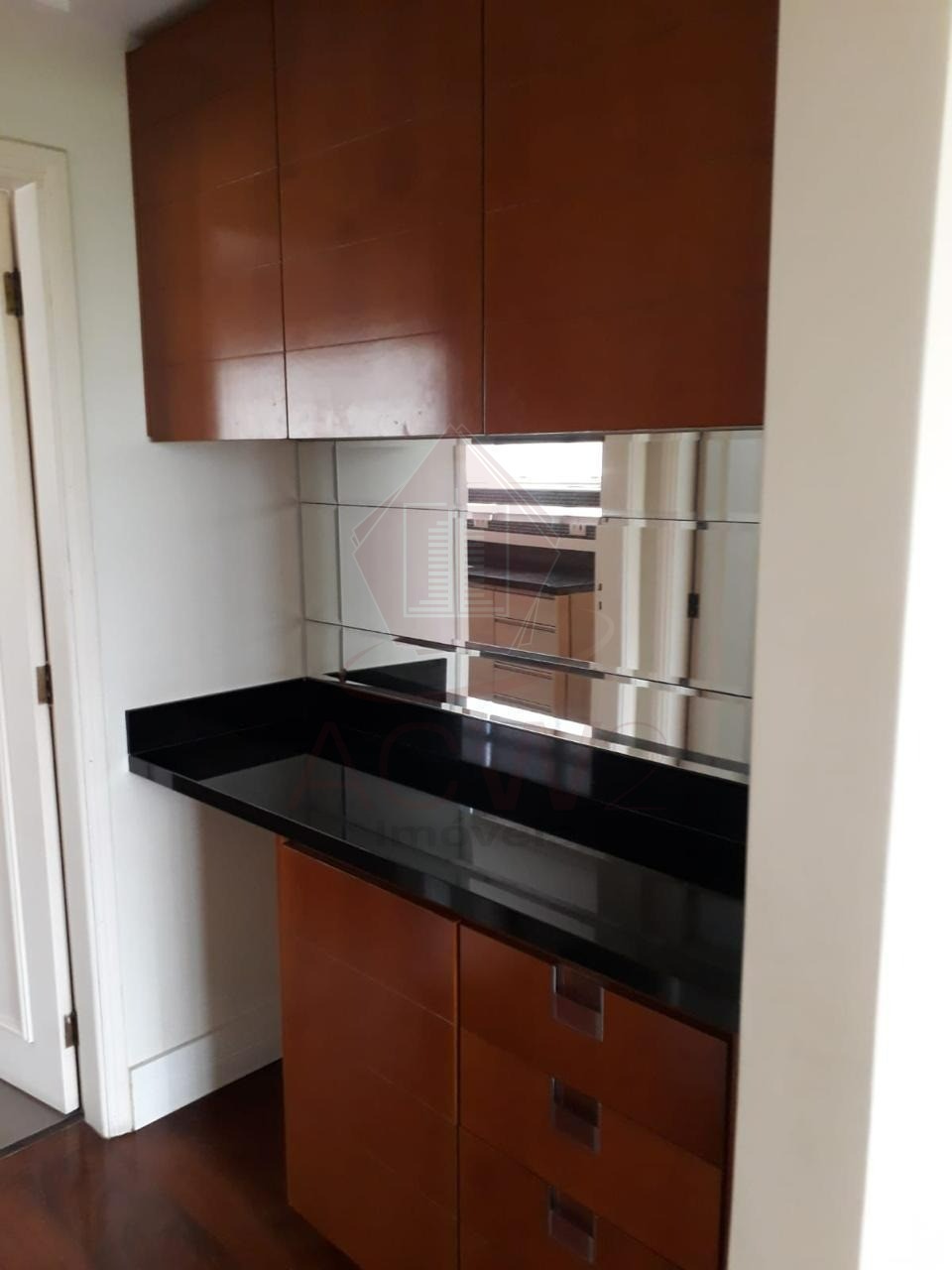 Apartamento à venda com 3 quartos, 211m² - Foto 10