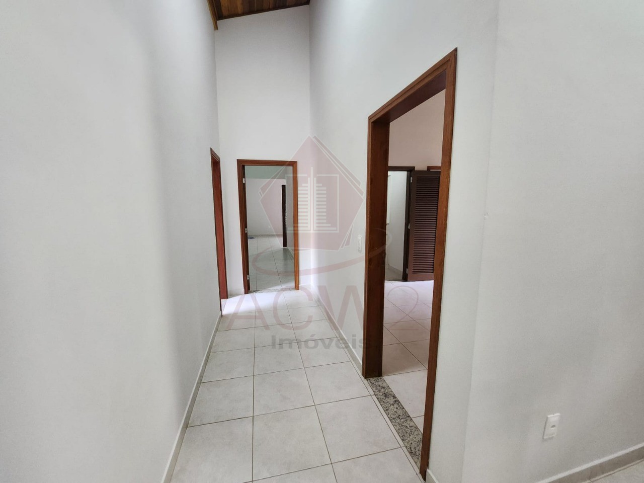 Casa para alugar com 2 quartos, 90m² - Foto 15