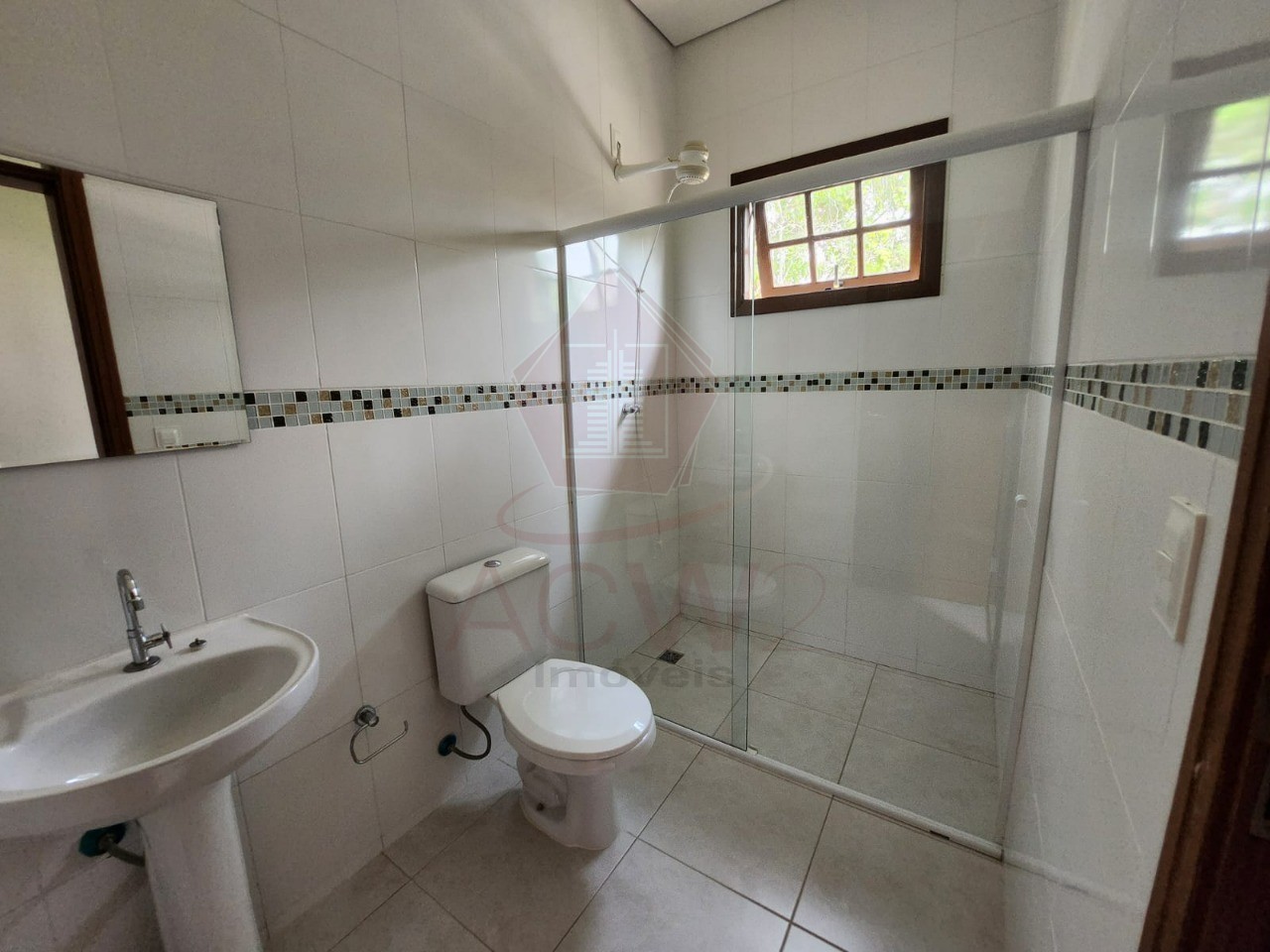 Casa para alugar com 2 quartos, 90m² - Foto 11