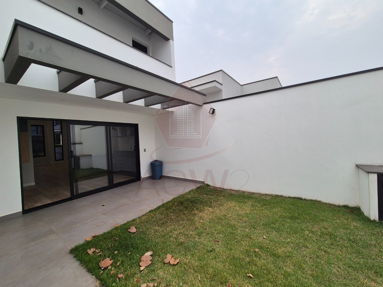 Casa à venda e aluguel com 3 quartos, 280m² - Foto 41