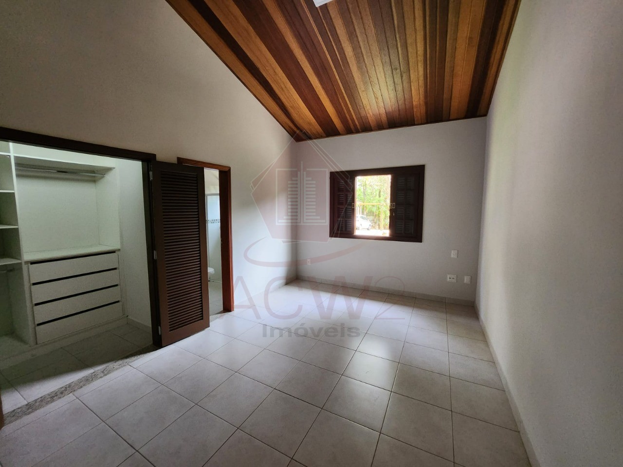 Casa para alugar com 2 quartos, 90m² - Foto 14