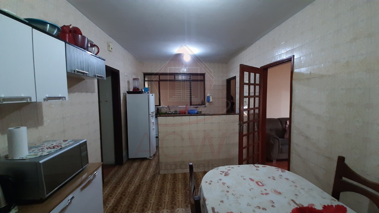 Casa à venda com 2 quartos, 200m² - Foto 10